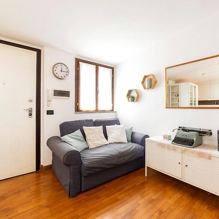 Porta Genova Balcony Apartment Milan Exterior photo