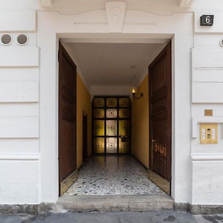 Porta Genova Balcony Apartment Milan Exterior photo